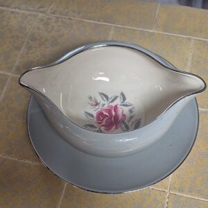 Elegant Cream and Gray Gravy Boat with Saucer